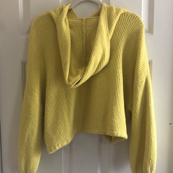 Cropped Yellow Knit Hoodie - Picture 2 of 3